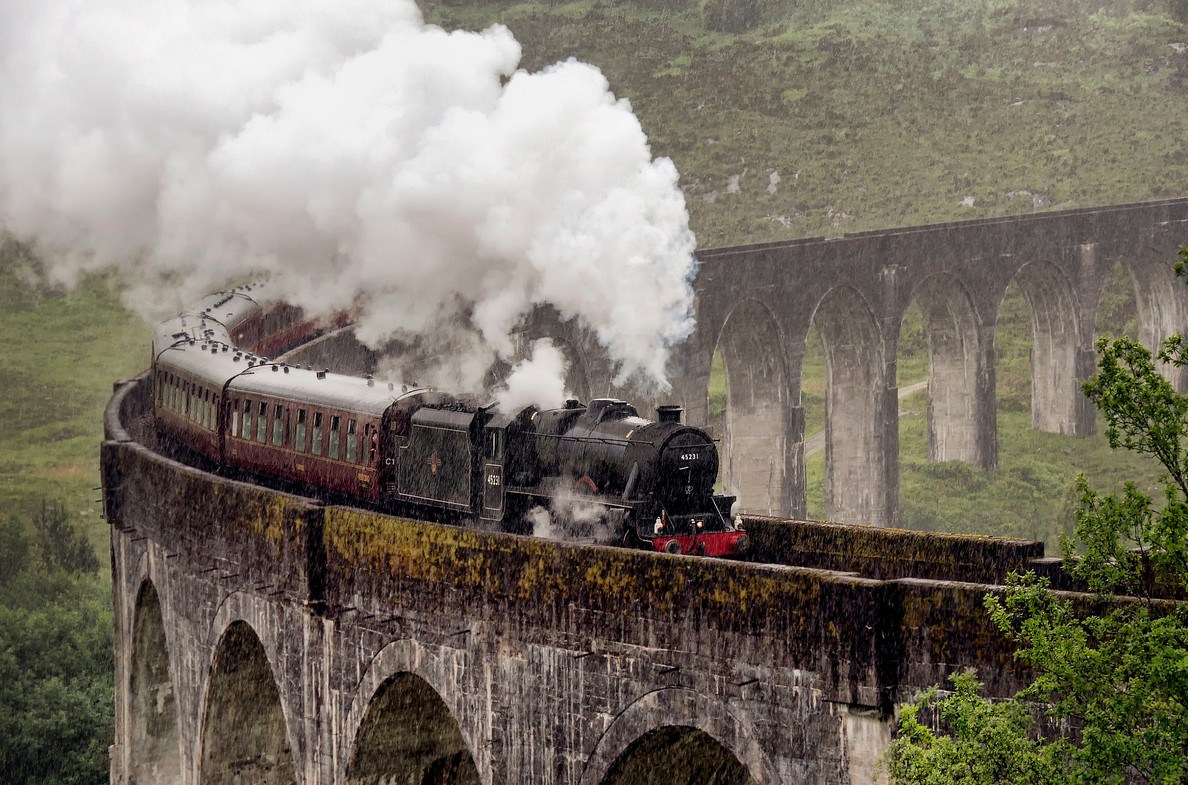 viaggiare in treno 3 mete per partire a febbraio cosa vedere a san gimignano in un weekend i castelli della repubblica ceca viaggiare in europa 2018 e viaggi visitare monaco di baviera luoghi da scoprire dolci di Natale natale al mare speciale matrimonio taranto maldive toscana capodanno in montagna viaggiare a novembre un weekend a belfast foliage in italia viaggio di nozze in autunno Catalogo Ottobre 2017-COPERTINA castelli in italia 5 mete da scoprire vicino Londra viaggi per combattere lo stress sardegna gent Alla scoperta di 5 città fantasma nel mondo città fantasma craco tour a roma catalogo settembre ossario di sedlec madeira Palawan Navagio Grecia navigo zante in viaggio con i bambini ponza Grecia House of Cards Parigi 6 viaggi da fare in primavera viaggio ragazza che ama viaggiare come si festeggia san valentino Christ Church Dublino Irlanda Vetrina catalogo viaggi sguardi dal Mondo Verona Budapest Barcellona Gaudì Londra Calabria Napoli Dubai puglia Calabria Seychelles Polinesia kuala lumpur Mauritius Marocco Città Imperiali Tour Cuba Zante Zakyntos Corfù Kerkyra Sguardi dal Mondo Agenzia Viaggi Taranto Puglia Crociera Viaggi Sposi Benessere Relax SPA Aereo Biglietti Dubai